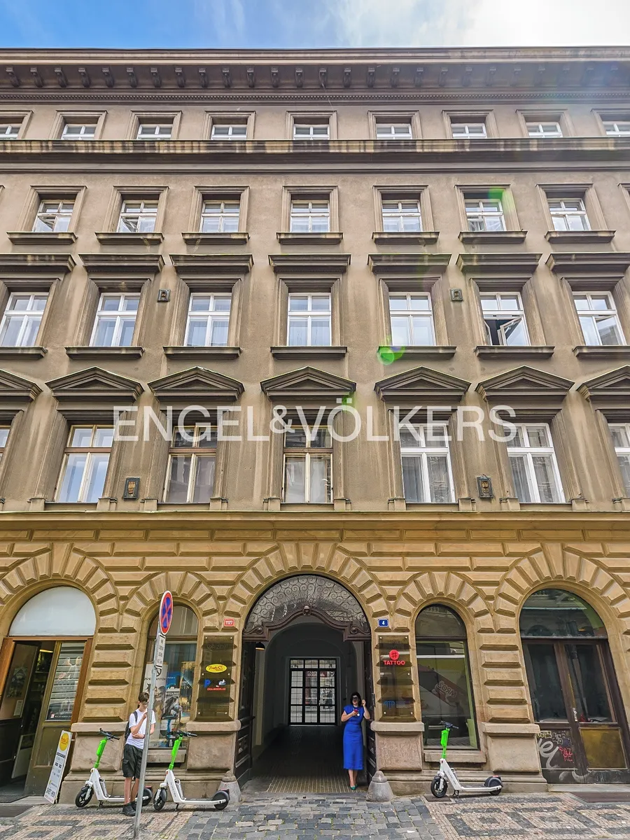 Pronájem obchodního prostoru 531 m²